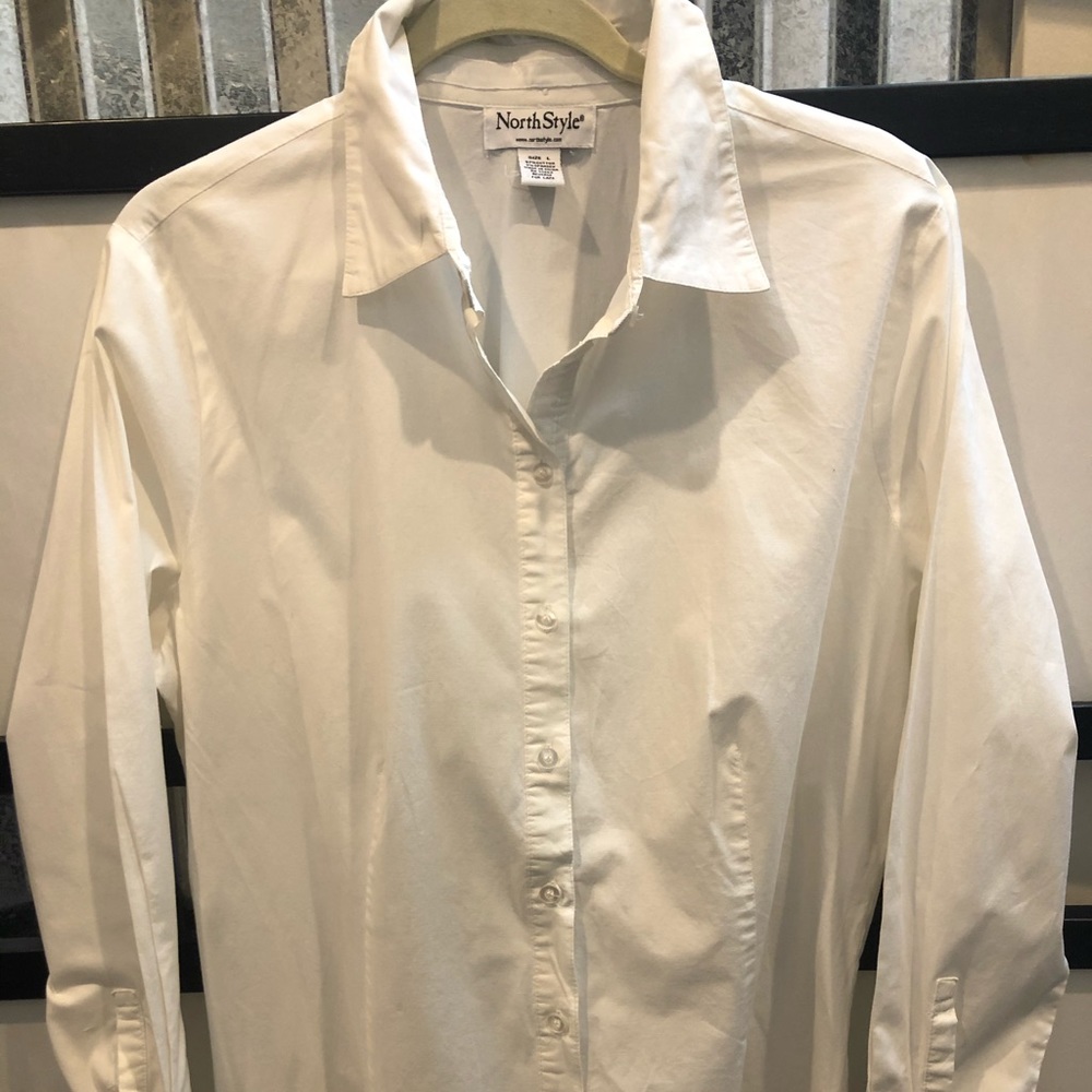 The perfect white shirt size lg EUC